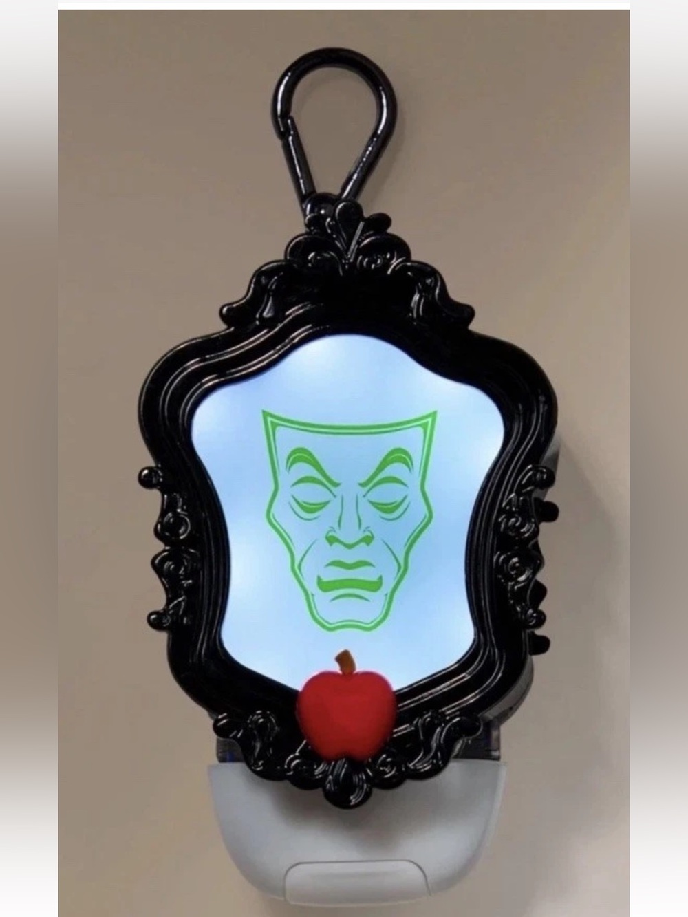 NWT Disney Villains Evil Queen Mirror Light Up Pocketbac Keychain